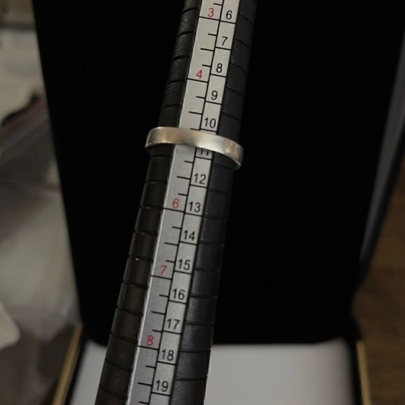 Vintage Sterling Silver Engagement Classic Solitaire 925 Timeless Size 5 Ring - Picture 4 of 5